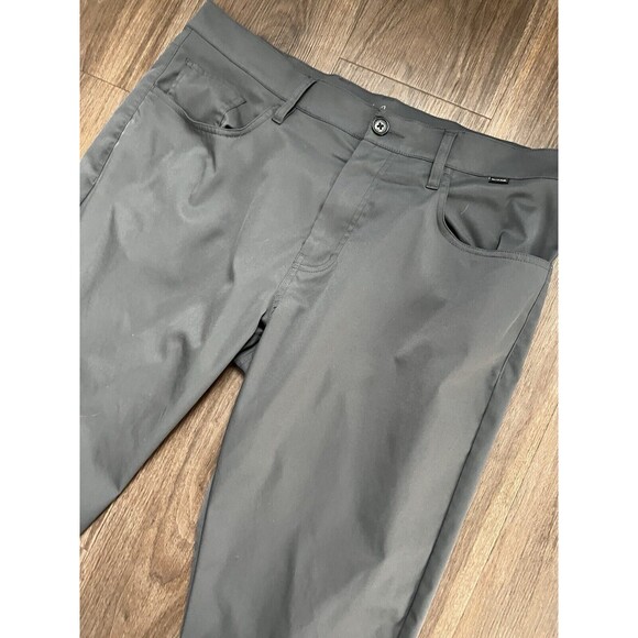 Travis Mathew Open to Close Classic Pants Men’s Size 36 Gray Performance Leisure - Picture 3 of 5